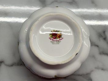 Listing 13 of 14 for Royal Albert Old Country Roses Sugar Bowl & Milk Jug / Creamer