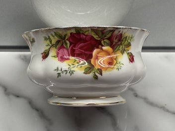 Listing 11 of 14 for Royal Albert Old Country Roses Sugar Bowl & Milk Jug / Creamer