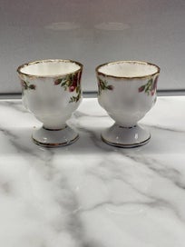 Listing 2 of 5 for Royal Albert Old Country Roses Egg Cups - 6cms