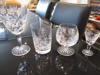 Listing 9 of 17 for Crystal glasses x 25