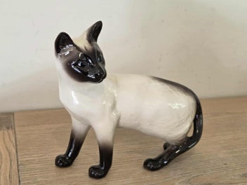 Listing 8 of 10 for Vintage Beswick Pottery - Large Siamese Cat