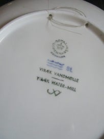 Listing 5 of 5 for For your Collection: Rare Royal Copenhagen Christmas Plate 1976 ltd. ed.