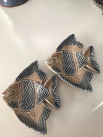 Listing 6 of 7 for WADE FISH DISHES X 2 ..VINTAGE SEVENTIES