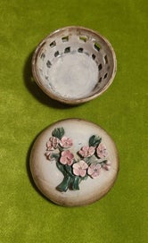 Listing 5 of 6 for Small Capodimonte trinket dish, made in Italy