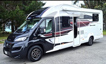 2022 Swift KonTiki 794 Island bed