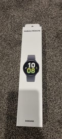 Listing 1 of 4 for Galaxy Watch5 Smart watch