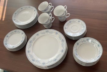 Listing 2 of 9 for Contemporary Noritake Blue Note Dinner Set
