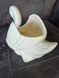 Listing 6 of 9 for Large Crown Lynn Swan 170