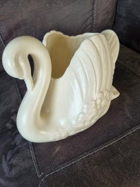 Listing 3 of 9 for Large Crown Lynn Swan 170