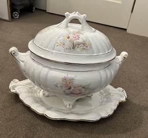 Listing 1 of 5 for Fiorentine Hand Finished Italian (Soup) Tureen