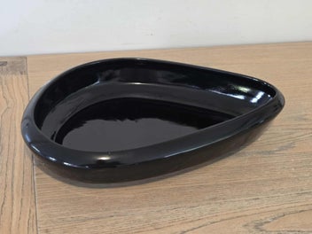 Listing 10 of 17 for Black Crown Lynn " Flower Beauty " Bowl - (Irregular Triangle) # 2056