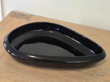 Listing 12 of 17 for Black Crown Lynn " Flower Beauty " Bowl - (Irregular Triangle) # 2056