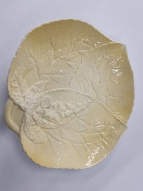 Listing 2 of 3 for Carlton Ware Foxglove Leaf Dish
