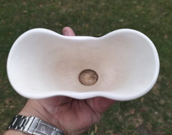 Listing 4 of 7 for Vintage Crown Lynn Small Spiked Vase - Shape 2001