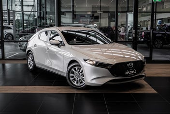 Mazda 3 2026 photo 2