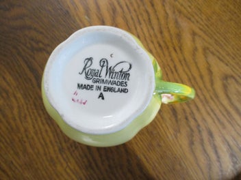 Listing 6 of 7 for POR6 1811 - Royal Winton Grimwades Tiger Lily creamer or milk jug