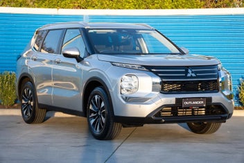 Mitsubishi Outlander 2026 photo 2