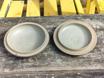 Listing 5 of 5 for NZ Potter Neil Grant Stoneware Trinket Box