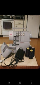 Listing 3 of 6 for Singer Sewing Machine And Overlocker Combo