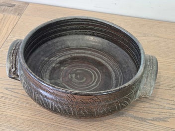 Listing 4 of 13 for Superb John Lawrence (NZ) Pottery Bowl - Stamped