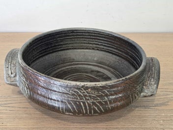 Listing 2 of 13 for Superb John Lawrence (NZ) Pottery Bowl - Stamped