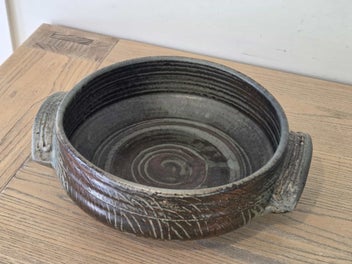 Listing 13 of 13 for Superb John Lawrence (NZ) Pottery Bowl - Stamped