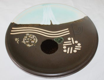Listing 3 of 18 for +++ SUPERB "BRIAN GARTSIDE - WAIKATO RIVER THEME " POTTERY WALL CHARGER +++