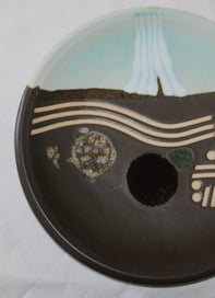 Listing 2 of 18 for +++ SUPERB "BRIAN GARTSIDE - WAIKATO RIVER THEME " POTTERY WALL CHARGER +++
