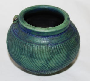 Listing 9 of 14 for +++ POTTERY VASE +++
