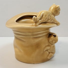 Listing 2 of 8 for Vintage Sylvac Top Hat with Cat and Dog