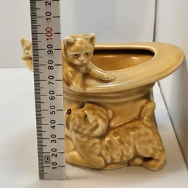Listing 8 of 8 for Vintage Sylvac Top Hat with Cat and Dog