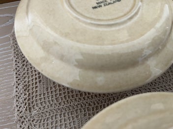 Listing 12 of 14 for Crown Lynn Cups and lSaucers d185