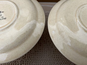 Listing 13 of 14 for Crown Lynn Cups and lSaucers d185