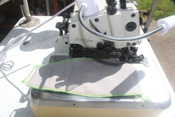 Listing 3 of 3 for T0P FEED OVERLOCK 4 THREAD HEAVY DUTY TOP FEED WALKING FOOT