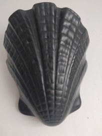 Listing 1 of 6 for Rare 539 Black Crown Lynn Shell Wall Vase