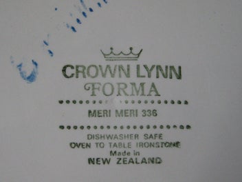 Listing 4 of 4 for Crown Lynn Dinner Plate - Meri Meri
