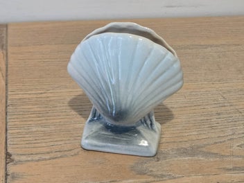 Listing 17 of 17 for Beautiful " Sherwood Pottery " (NZ) Scallop Vase, Pre Titan 1940s - 50s