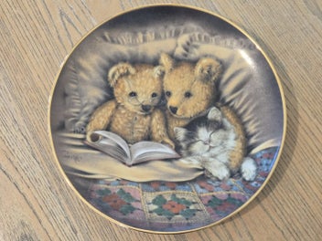 Listing 2 of 7 for Superb Sue Willis / Franklin Mint " Bedtime Story " Teddy Bear Collector Plate