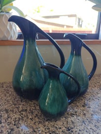 Listing 1 of 2 for Blue Mountain Jugs