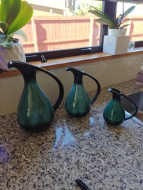 Listing 2 of 2 for Blue Mountain Jugs