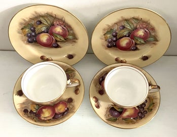 Listing 2 of 3 for Aynsley Orchard Gold