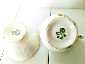 Listing 3 of 4 for Aynsley Fine Bone China Creamer and Sugar Bowl