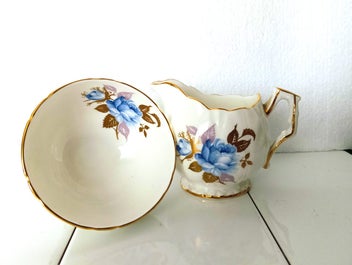 Listing 1 of 4 for Aynsley Fine Bone China Creamer and Sugar Bowl