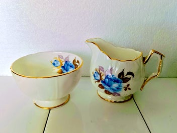 Listing 4 of 4 for Aynsley Fine Bone China Creamer and Sugar Bowl