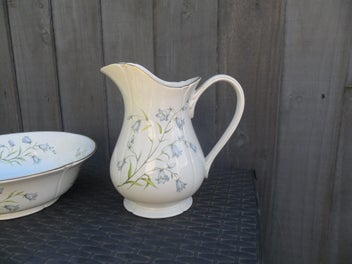 Listing 3 of 6 for ROYAL WINTON 'HAREBELL' JUG & BOWL SET