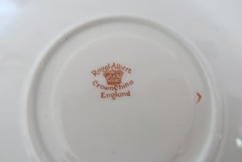 Listing 3 of 3 for ***VINTAGE IMARI STYLE ROYAL ALBERT TRIO***