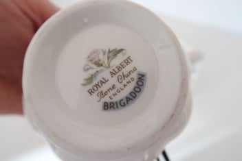 Listing 2 of 2 for ***ROYAL ALBERT TRIO "BRIGADOON"***