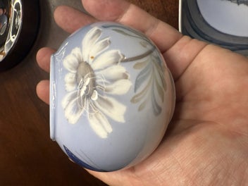 Listing 1 of 6 for Little Royal Copenhagen pot