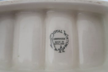 Listing 3 of 3 for ***ROYAL WINTON GREEN TOASTRACK WITH POLA DOTS***