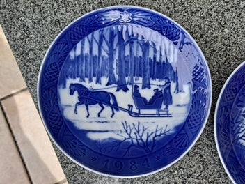 Listing 3 of 5 for Royal Copenhagen Christmas plates 1983 - 86